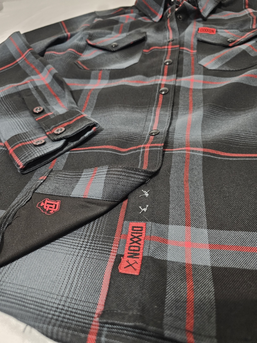 Dixxon Flannel Co. Black Gray Red Plaid Snap Front Performance Flannel Shirt Sml - Picture 8 of 9
